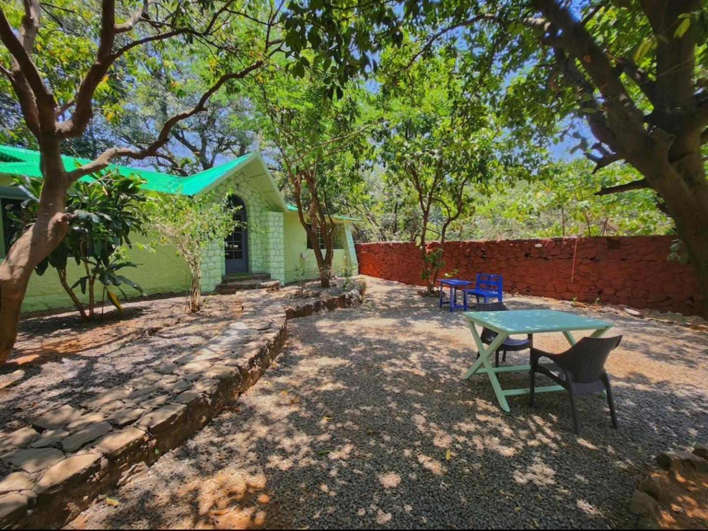 Captans Lonavala