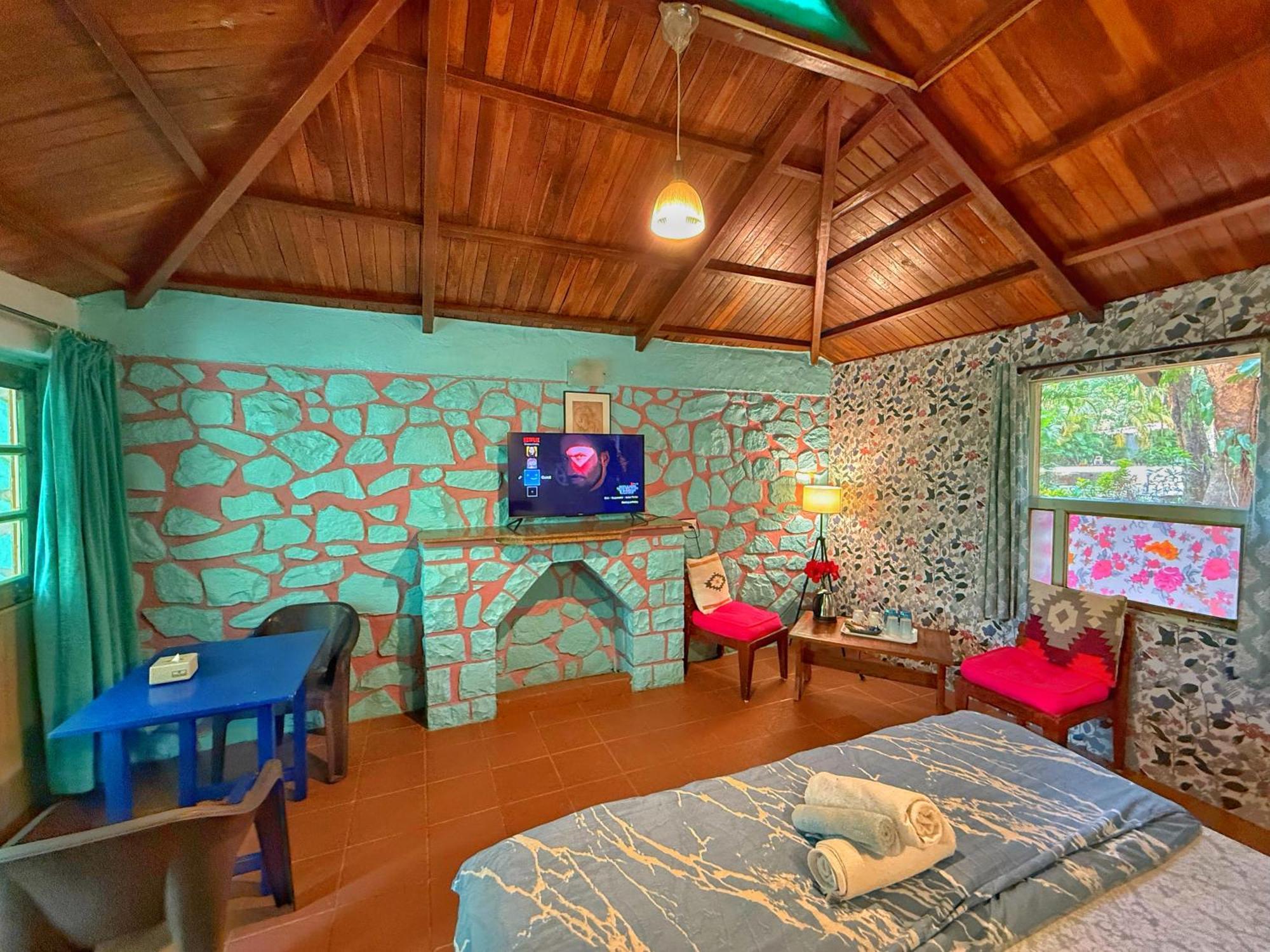 Captans Lonavala